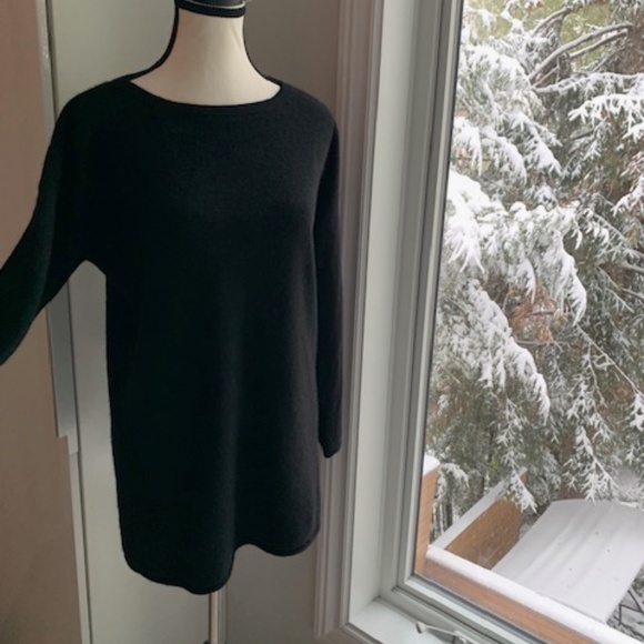Lord & Taylor cashmere back sweater tunic size medium - Picture 3 of 6